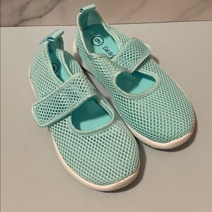 Cat & Jack Toddler Girl Size 9 Cyan Mary Jane Mesh Water ShoES Velcro Strap NWOT